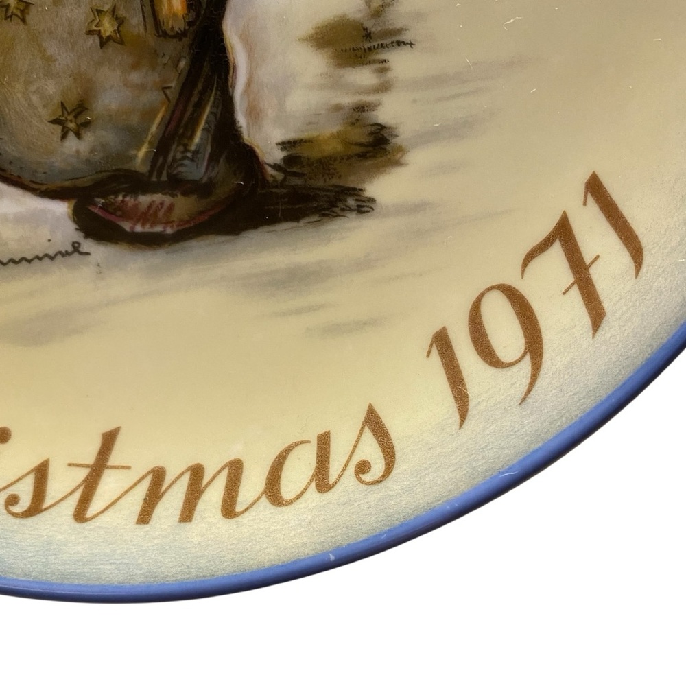 Hummel Christmas 1971 Collector’s Plate - Picture 3 of 6